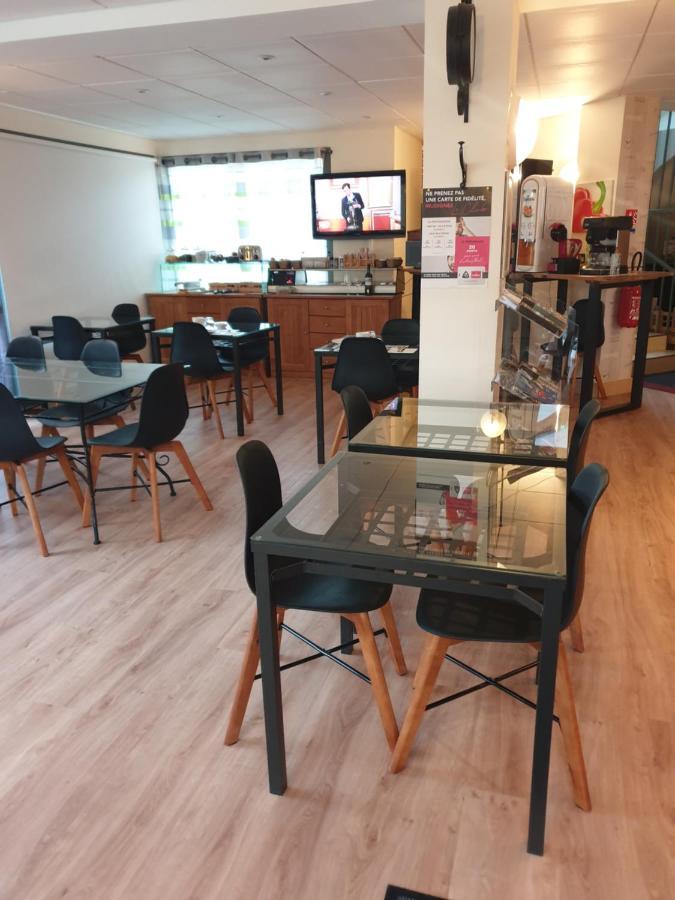 Fasthotel Le Rale Des Genets - Un Hotel Fh Collection Dun-sur-Meuse エクステリア 写真