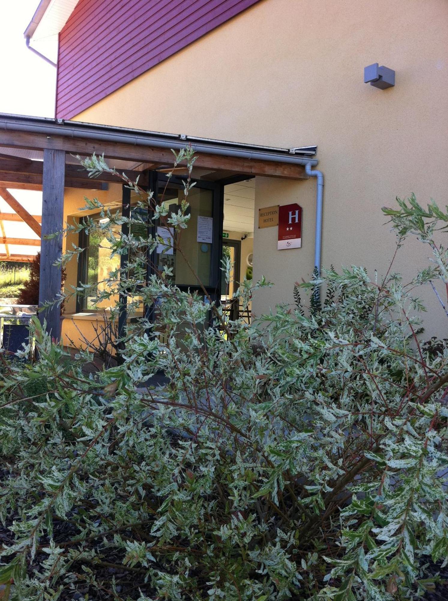 Fasthotel Le Rale Des Genets - Un Hotel Fh Collection Dun-sur-Meuse エクステリア 写真