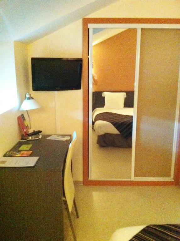 Fasthotel Le Rale Des Genets - Un Hotel Fh Collection Dun-sur-Meuse 部屋 写真