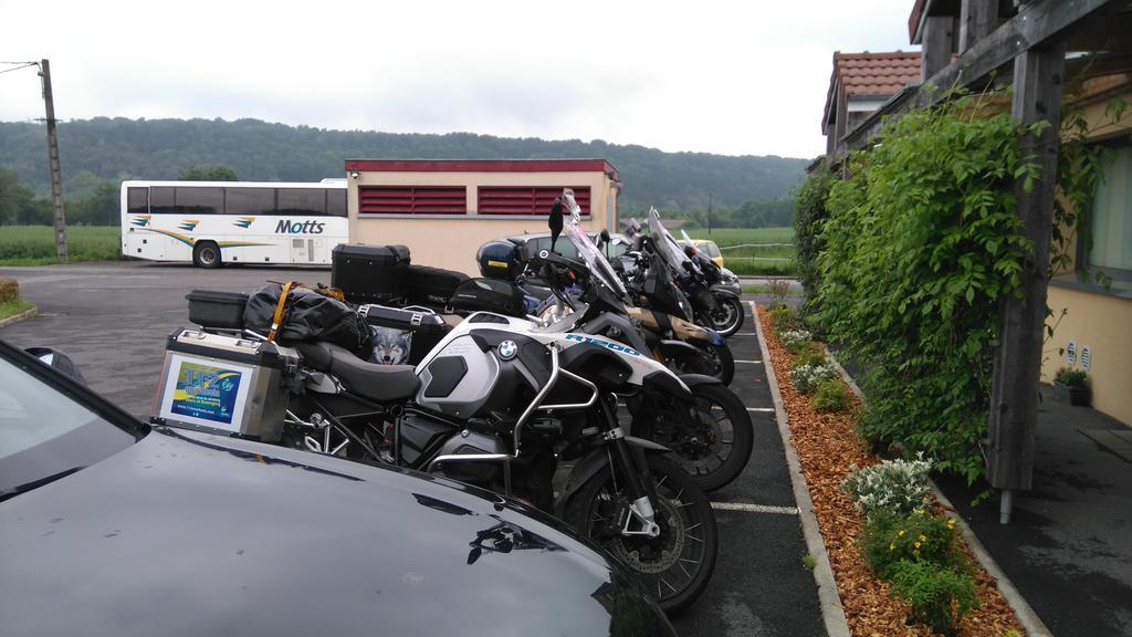 Fasthotel Le Rale Des Genets - Un Hotel Fh Collection Dun-sur-Meuse エクステリア 写真